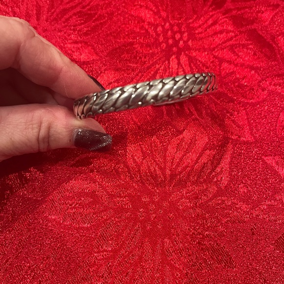 Sterling silver cuff bracelet - Picture 3 of 6